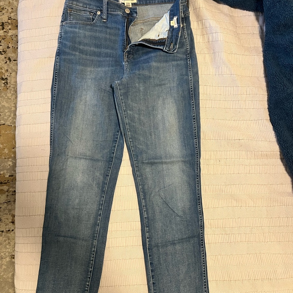 Madewell Women’s Light Blue Ankle Crop Jeans